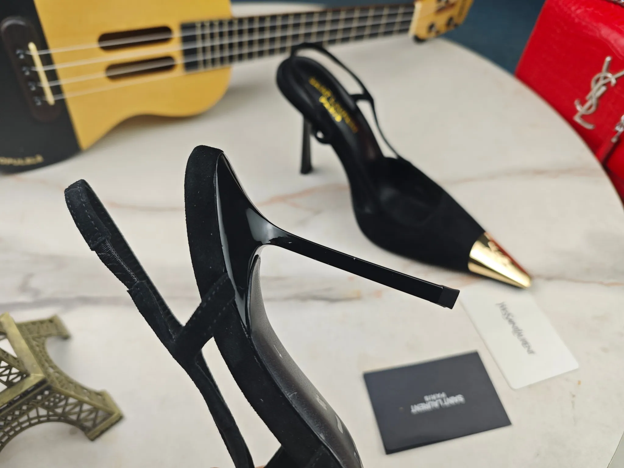 👟👟Ex-factory price 560👟👟【Saint Laurent】Yves Saint Laurent, high-heeled YSL sandals💃2024 early autumn counters are synchronized with the latest styles, YSL, and decorations👠 Classic and high-quality glamorous masterpieces, the hottest spring and summer series in the counter, with temperament, fashion, classic and attractive design style 😌The effect on the feet is particularly beautiful〰️, the material is imported from Italy, small black cow, imported black patent leather, lining, and foot pads; sheepskin, stiletto sandals, size 35-41 (34.41.42 must be customized, non-refundable) outsole; imported genuine leather outsole, complete with counter packaging